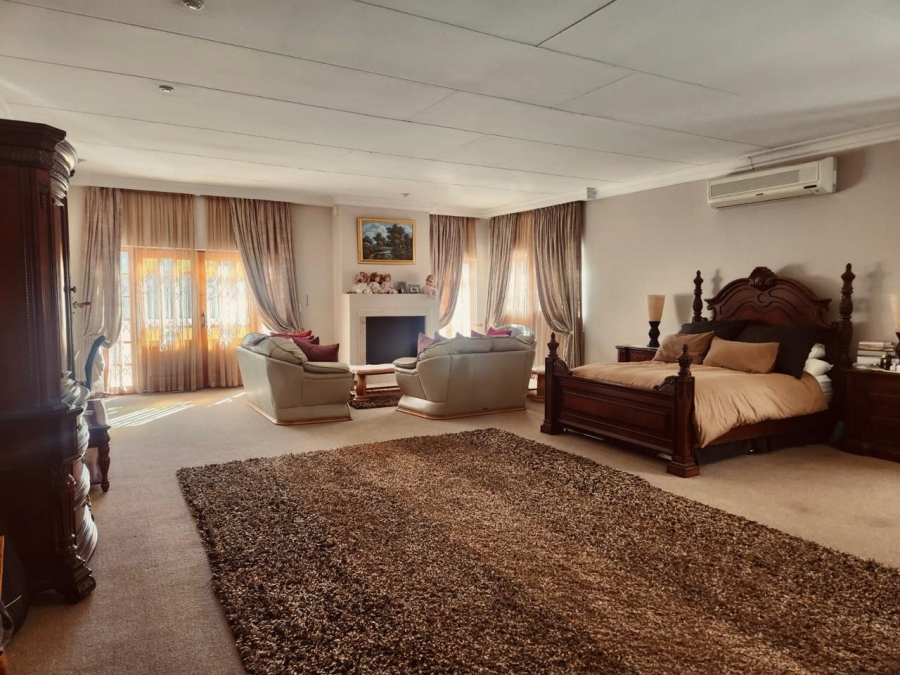 4 Bedroom Property for Sale in Wilkoppies North West